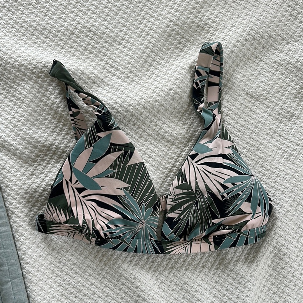 ROXY Tropical Leaf Print Bikini Top